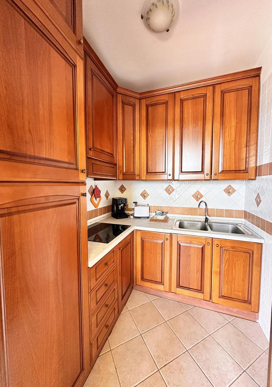 Murphy Holiday Homes - Residenza Aldo Moro 03 ラ・マッダレーナ エクステリア 写真